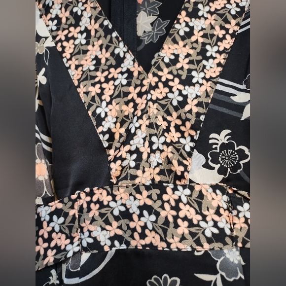 H&M Floral Kimono sleeve dress, US8 - Picture 5 of 7